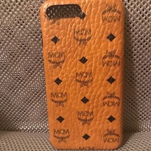 MCM iPhone 7 Plus case